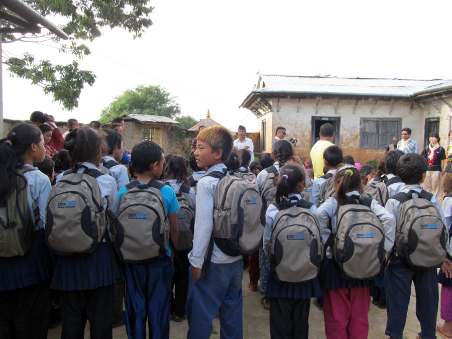 5_Students of Shree Raktkali with bags distributed by Pax Earth