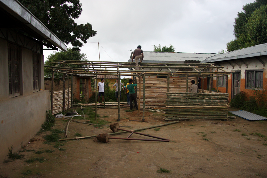 10_Under construction of temporary rooms at Raktakali