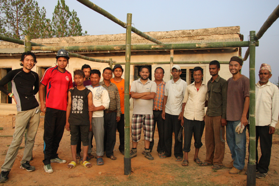 th_11_group-photo-after-finishing-the-structure-of-temporary-school-at-seti-devi